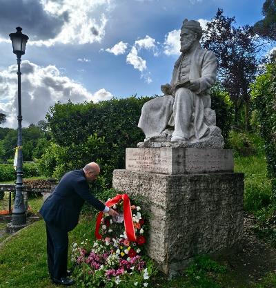 Oggi 15 maggio in occasione della giornata commemorativa del saggio Abu al-Qasim Ferdowsi